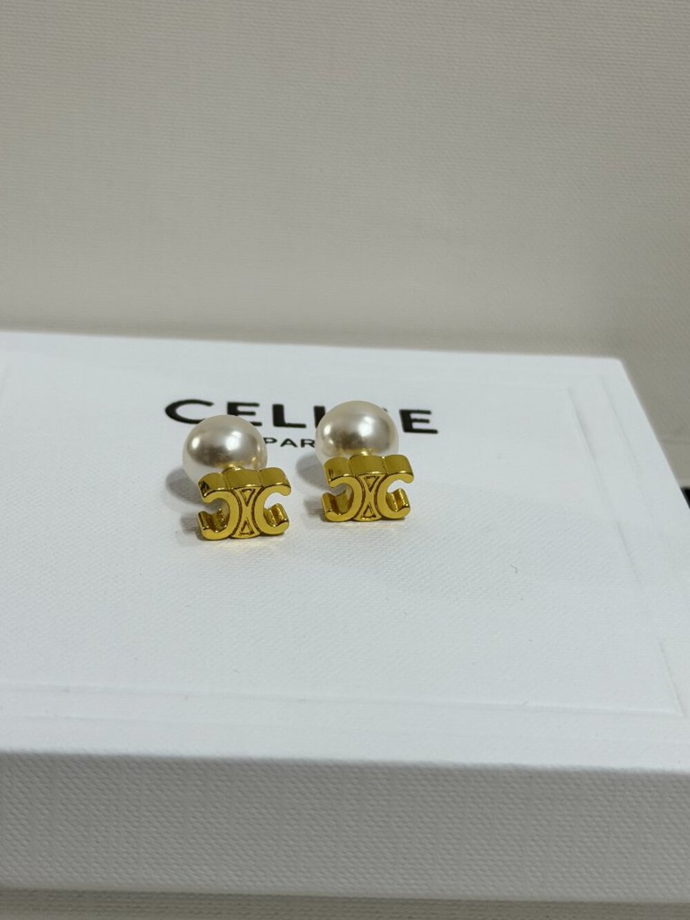 Celine Maillon Triomphe Pearl Earrings - Gold